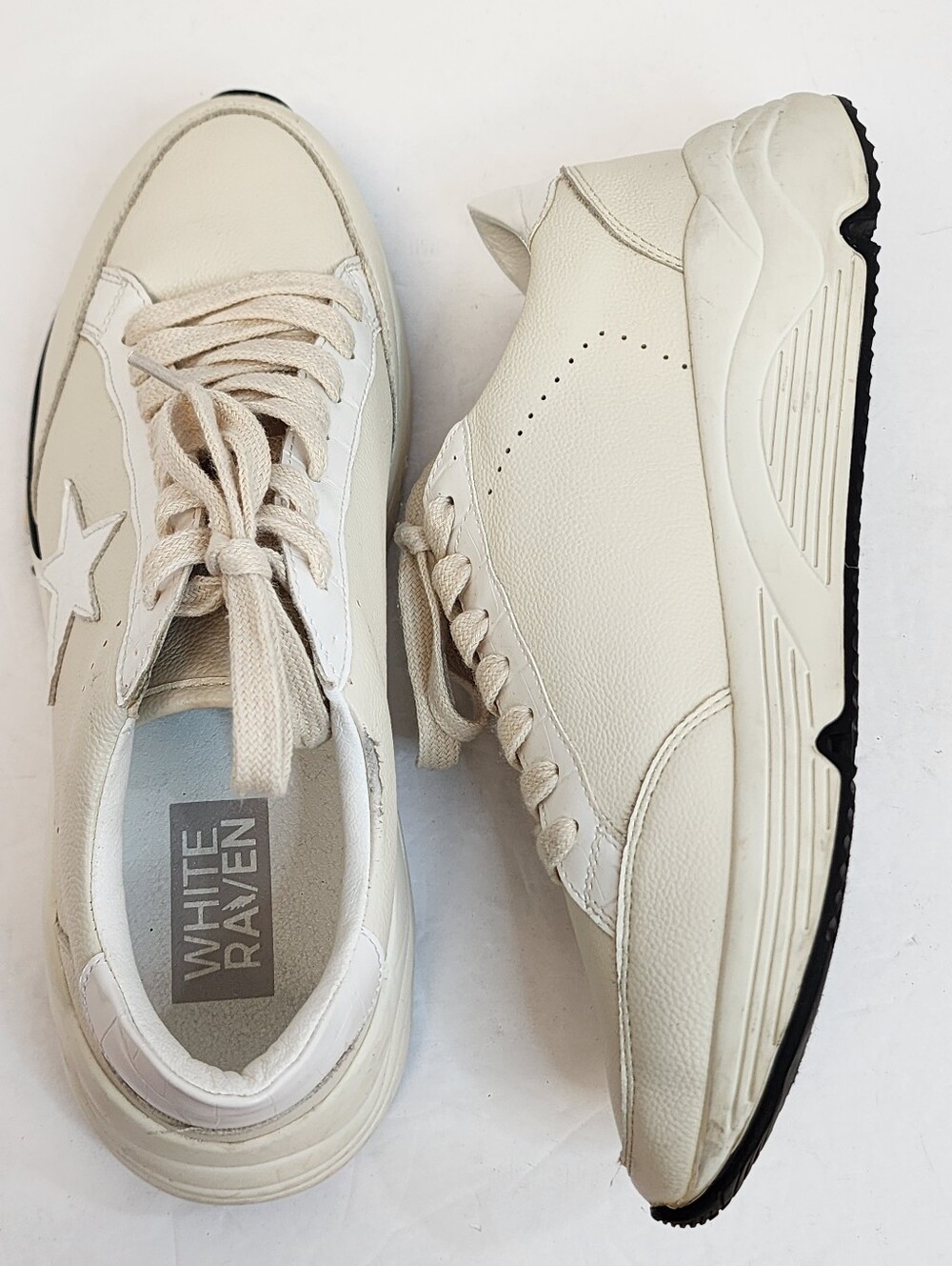 Cream Star Accent Leather Sneakers Size 9 - Picture 7 of 11